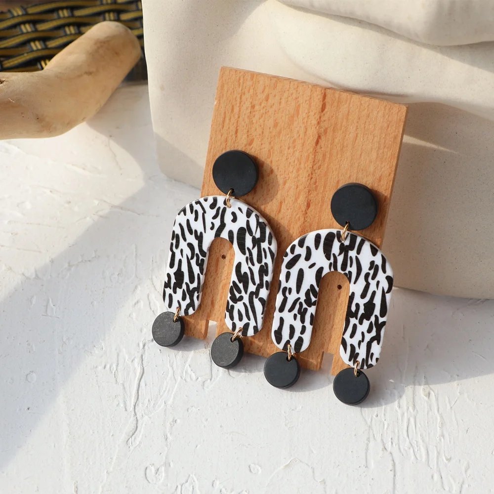 

JUHU Trendy Black And White Zebra Printed Acrylic Earring Bohemia Cute Resin Romantic Stud Earrings For Women Wedding Jewelry, Colorful