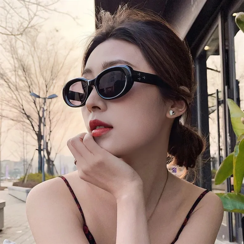 

2023 Wholesale New Fashion Pearlescent Oval Sun Glasses Female Sunglasses Male UV400