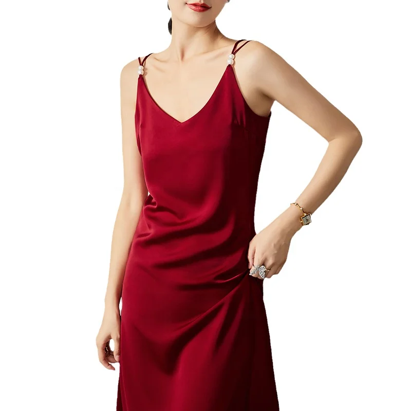 

Acetic acid satin dress V collar slim European station high-end temperament silk girdle skirt sexy summer style skirt, Red/green/black