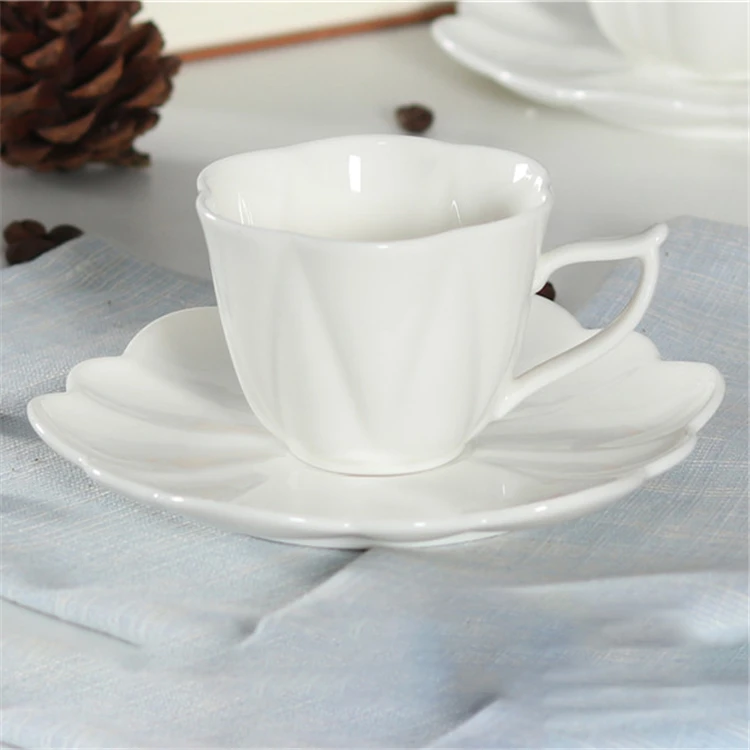 High quality modern design porcelain tea cups customized ceramic coffee cup with saucer.JPG