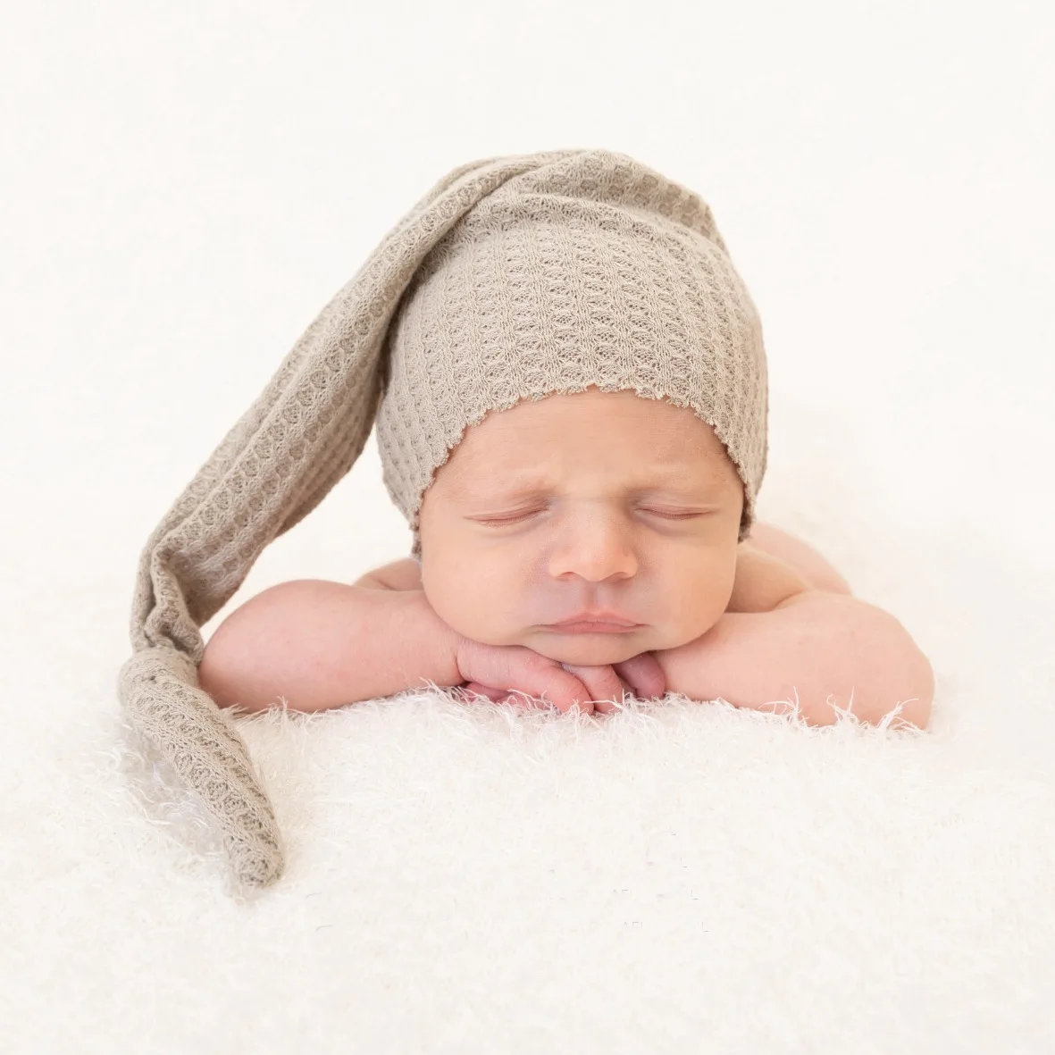 

New Arrival Newborn Baby Photography Props Handmade Knitted Baby's Hat With Knot Design For Photo Shoot