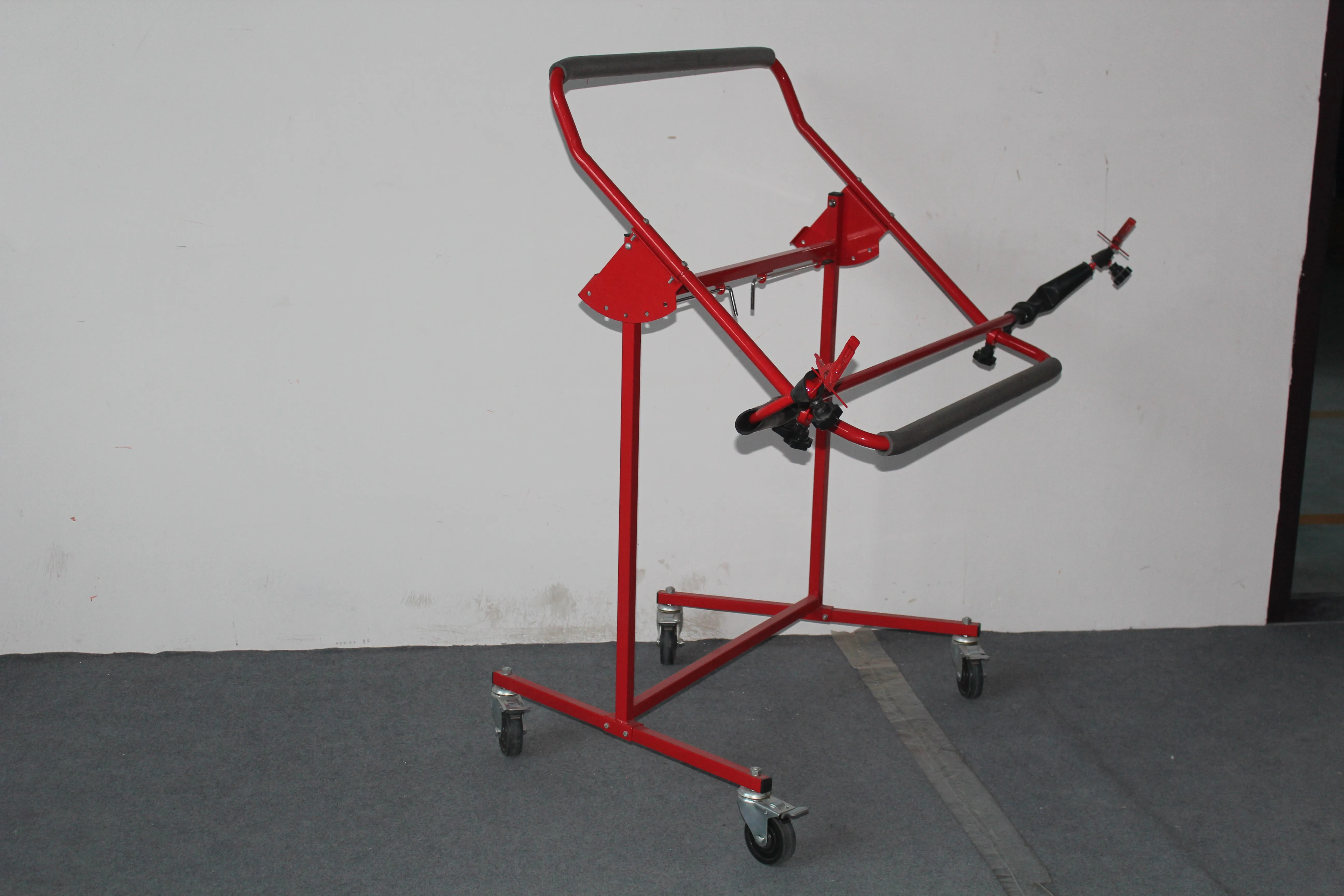 
Adjustable Bumper Stand 