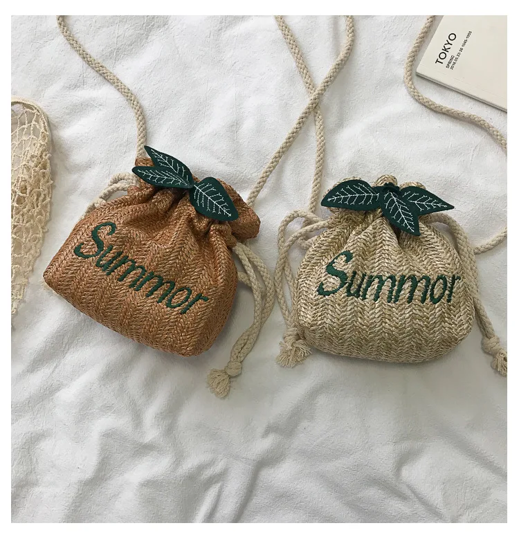 

2022 New Summer Fashion Western Style Woven Women's One-shoulder Messenger Small Bucket Bag, White, khaki