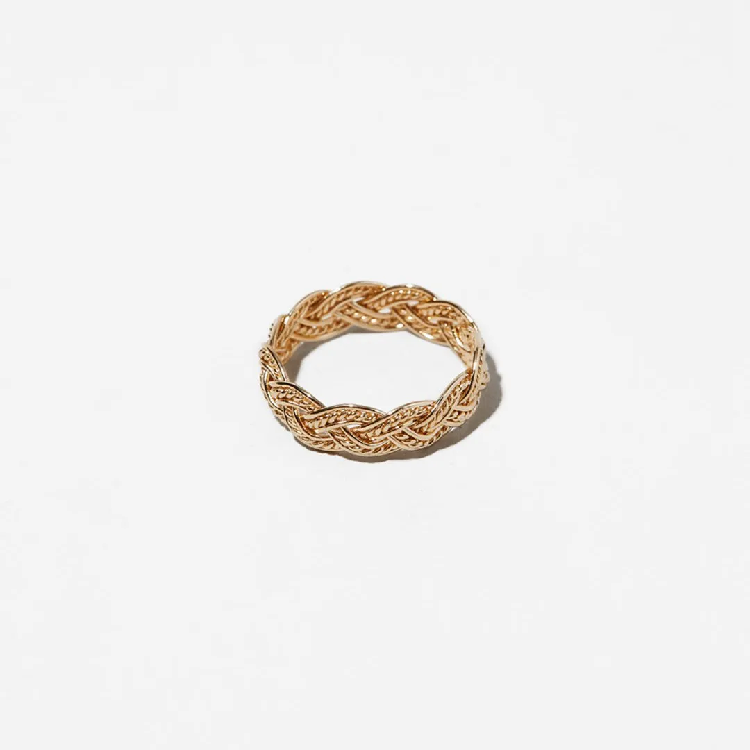 

Best Selling Popular New Simple Gold Braided Twist Ring For Mom