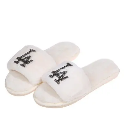 

Fvshion wholesale fashion winter 2021 famous designer brand womens luxury fur wide fit sliper household LA slippers for home, Picture