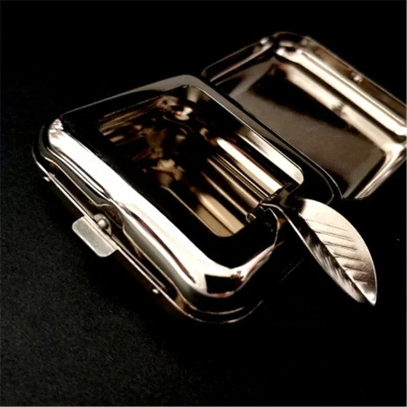 

Mini Portable Pocket Ashtray Smoking Accessories, Sliver