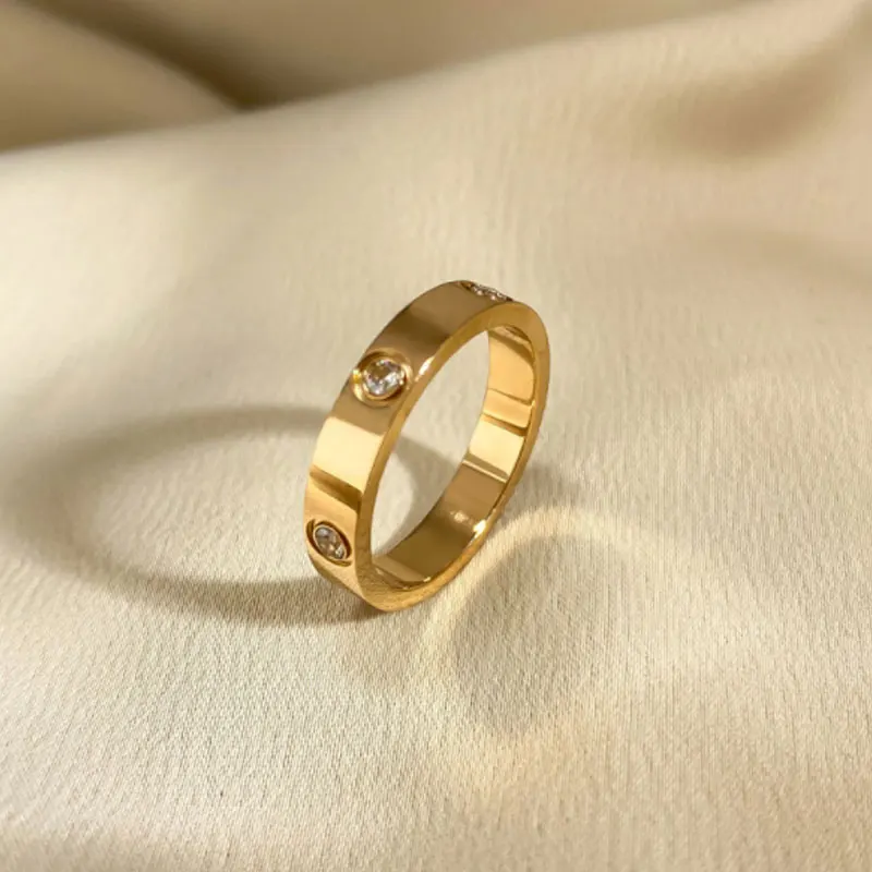 

High Quality 925 silver 2021 Latest high end fashion luxury designer LOVE ring Gemstone ring 18K gold diamond ring