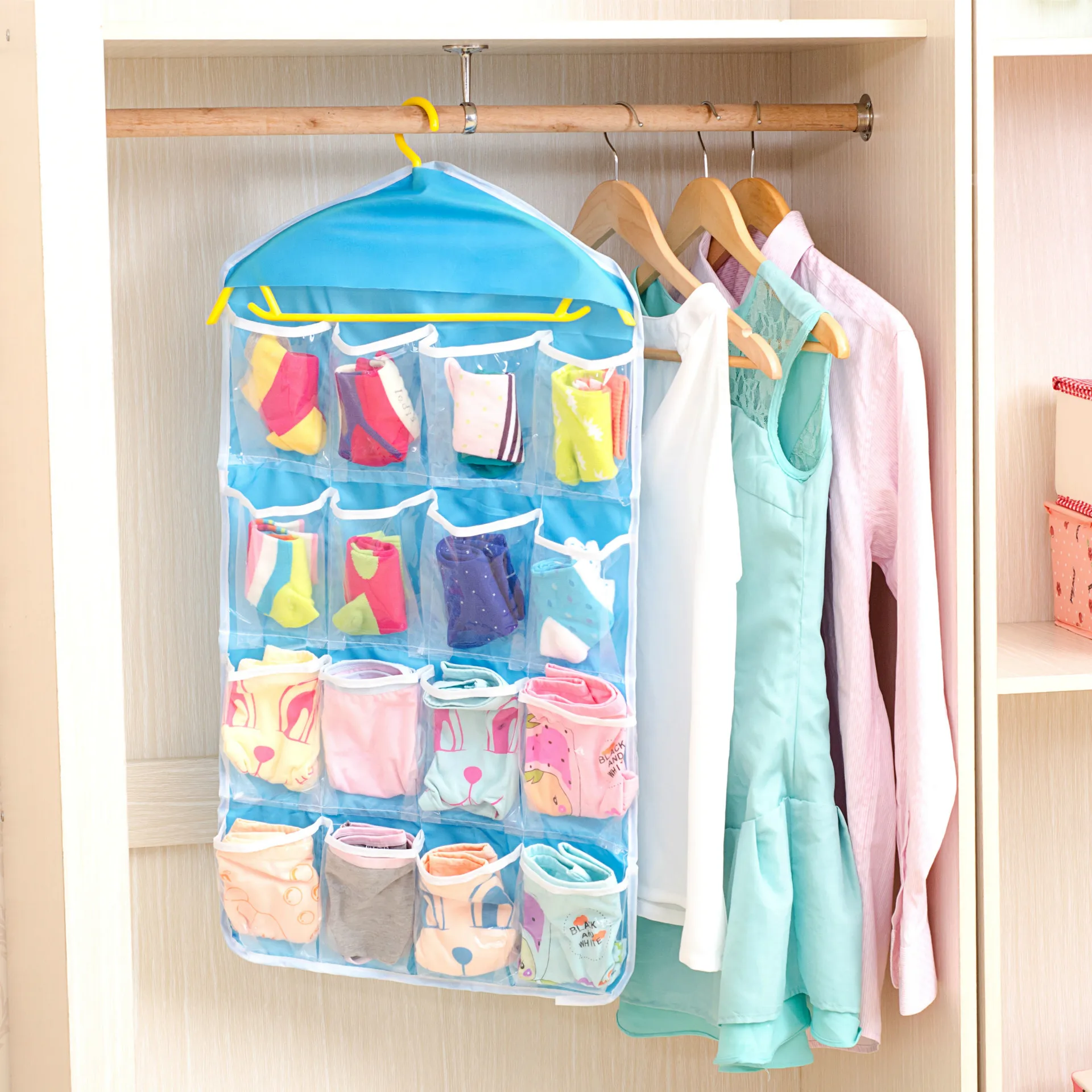 

16Plaid Clothing Socks Underwear Storage Bag Wardrobe Small Objects Storage Wall Door Back Pocket Sorting Bag, Colorful