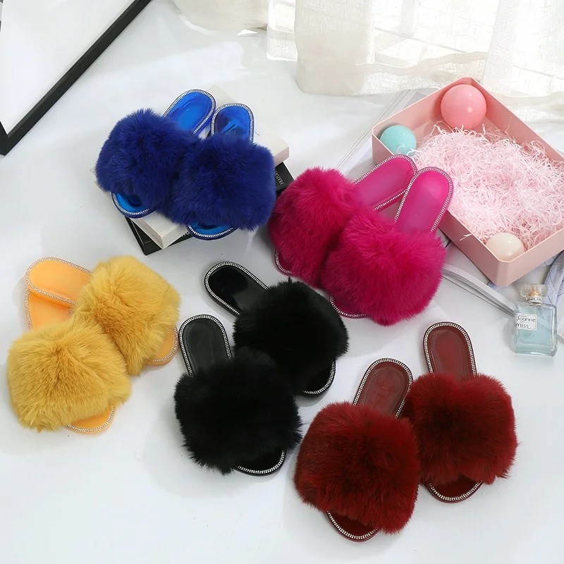

2020 Winter Women Casual Rhinestone Shoes New Fashion Women Faux Fur Shoes Slippers Ladies Slides Footwear Fluffy Shoes Sandals