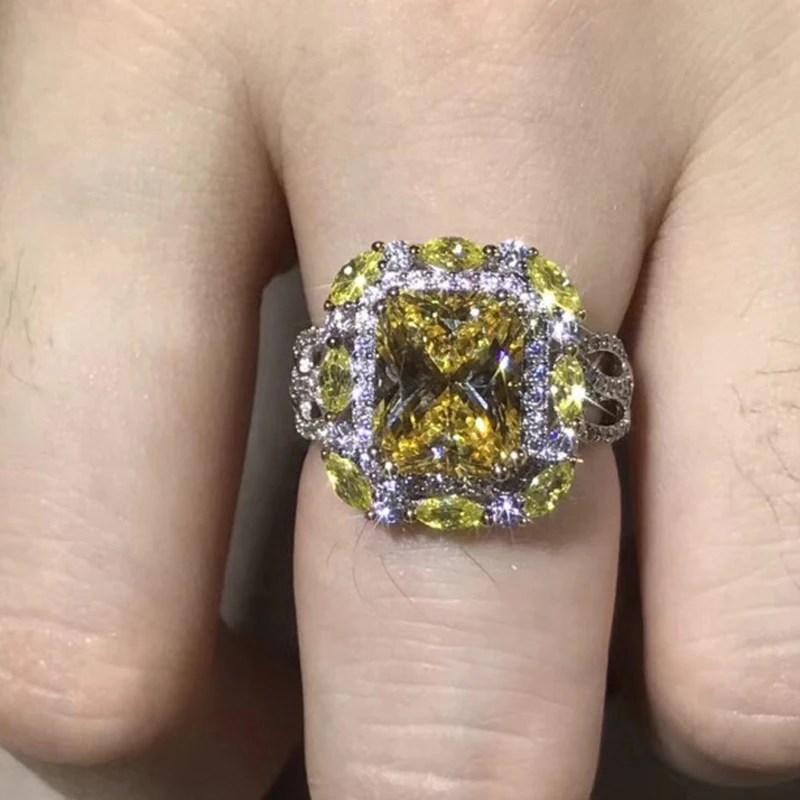 
Luxury Diamond Ring Bling Bling Ring Cubic Zircon Engagement Wedding Ring 