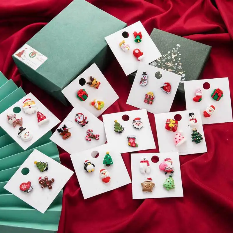 New cartoon Christmas brooch c