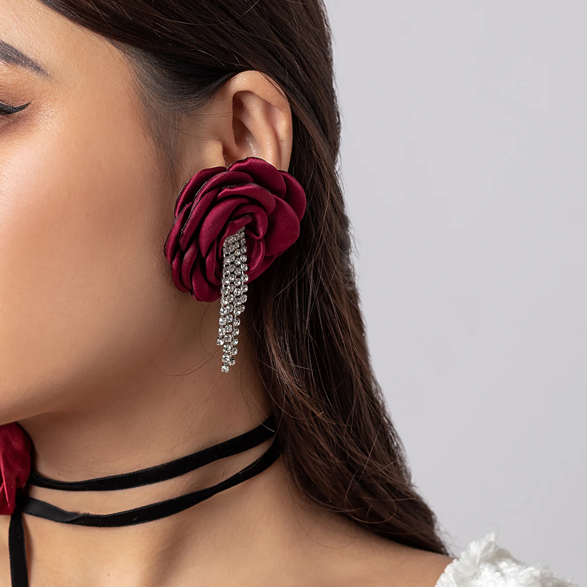 

SHIXIN Exaggerated Elegant Big Rose Flower Stud Earrings for Women 2023 Bohemian Rhinestone Tassel Pendant Earrings Wed New New arrival