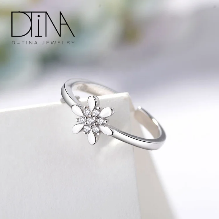 

DTINA 925 Sterling Silver Ladies Ring Delicate Flower Open Women's Ring