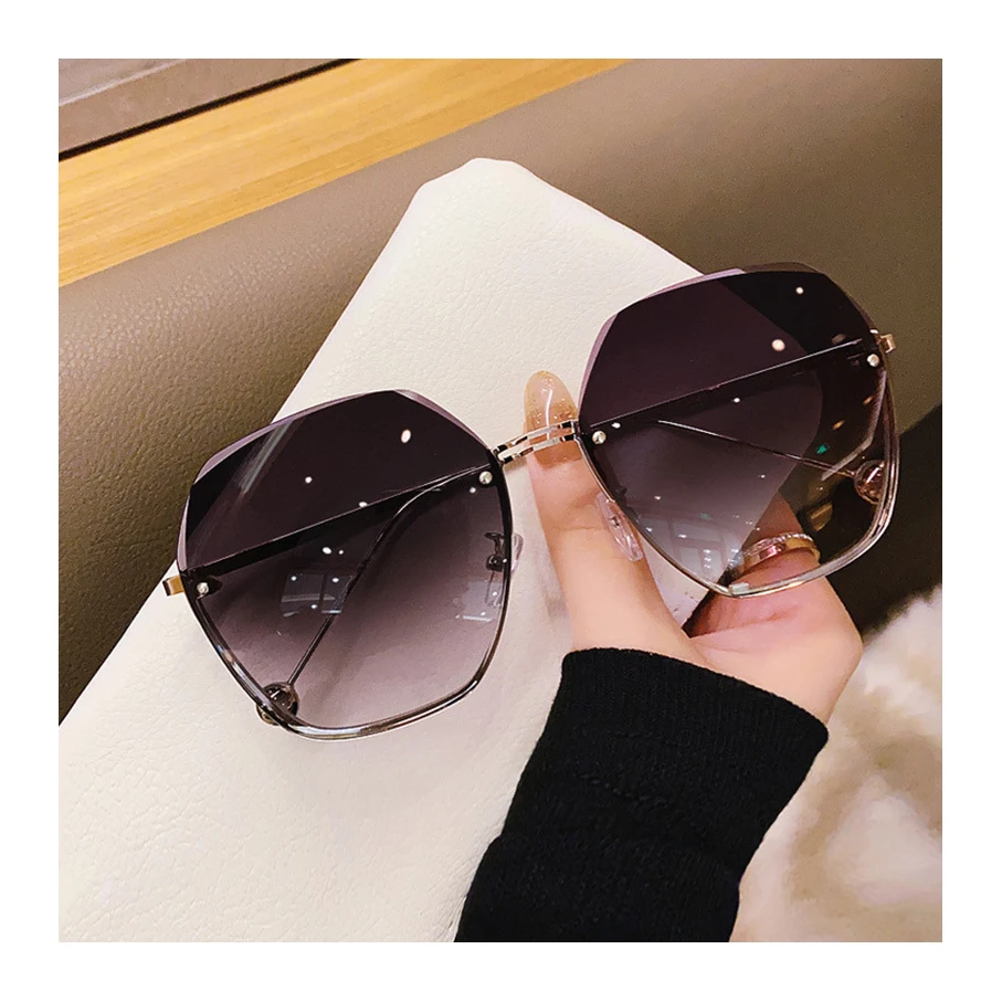 

New Fashion Sun Shades 2021 Frame Vintage Sunglasses For Women, Custom color