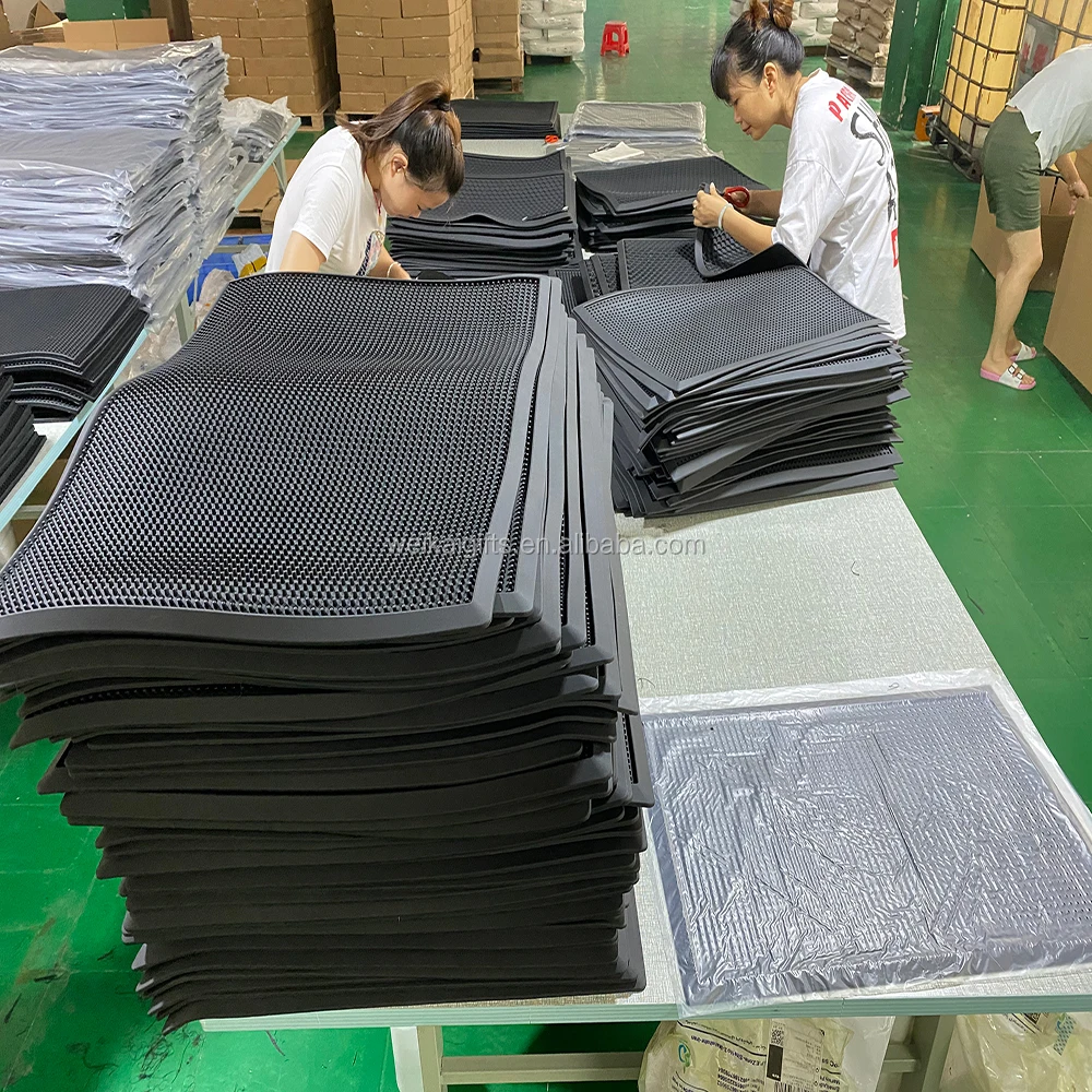 Customized Disinfection Mat For Outdoor Rubber Sanitizing Disinfecting