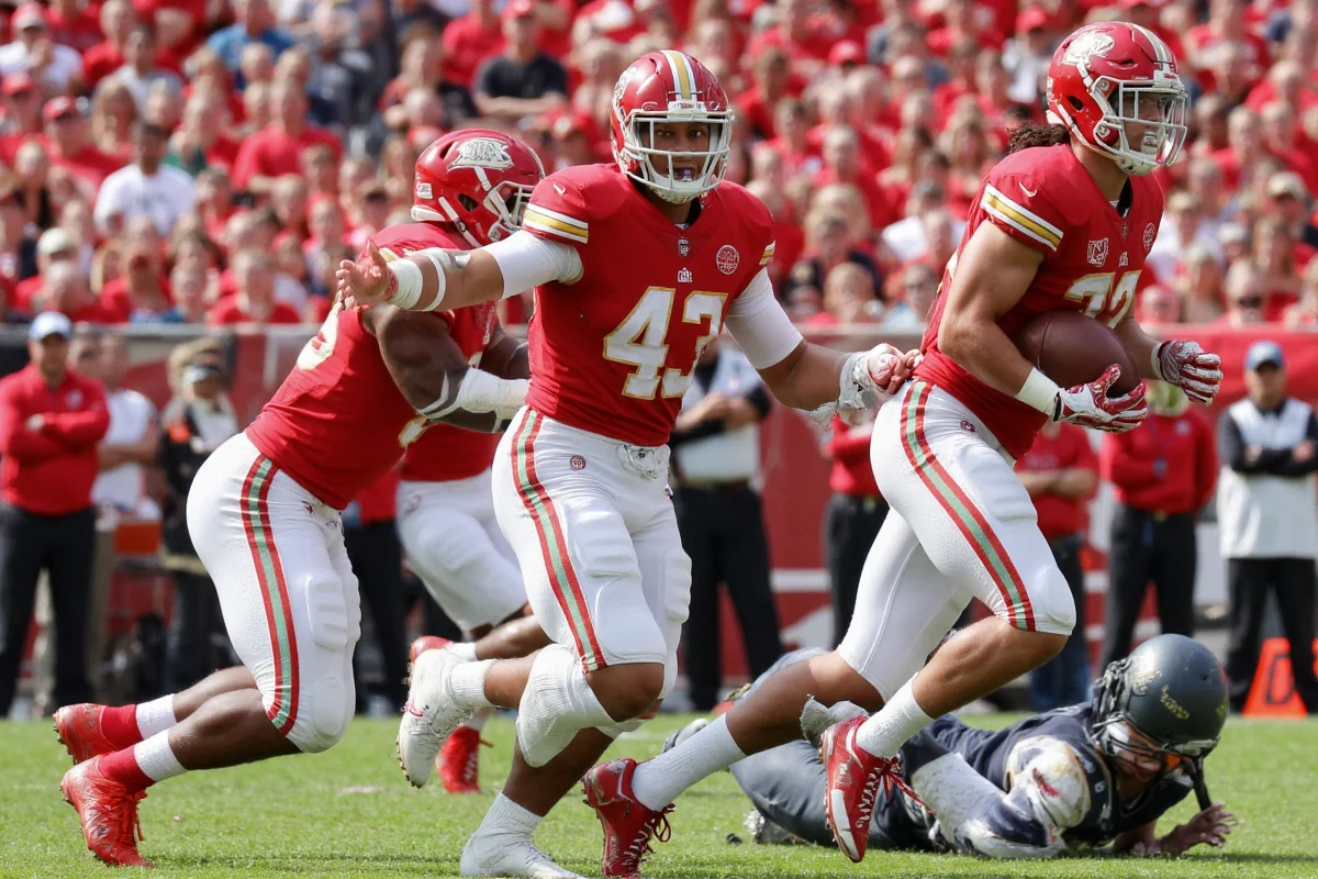 who has the most national championships in college football