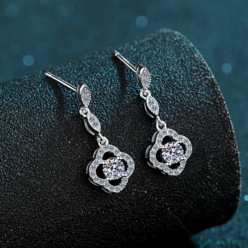 

Silver 925 Original Diamond Test Past Total 0.6 ct Sparkling D Color Moissanite Clover Dangle Earrings Gemstone Drop Earrings