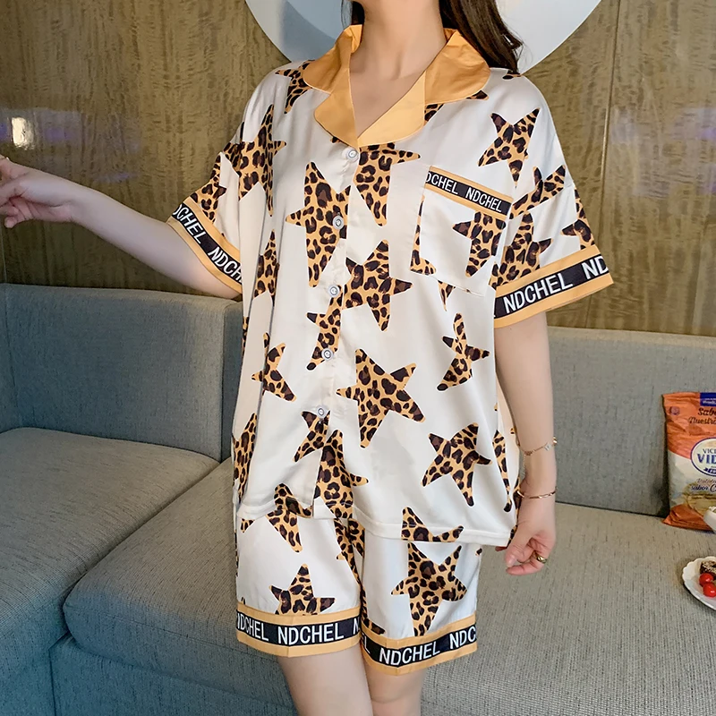 

Custom Satin Sleep Wear China 100% Pure Silk Pyjamas Set Women Silk Pajamas