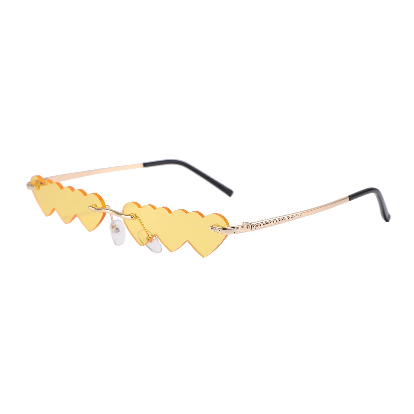 

New European American trend small frame conjoined peach heart team street shooting sunglasses, Custom colors