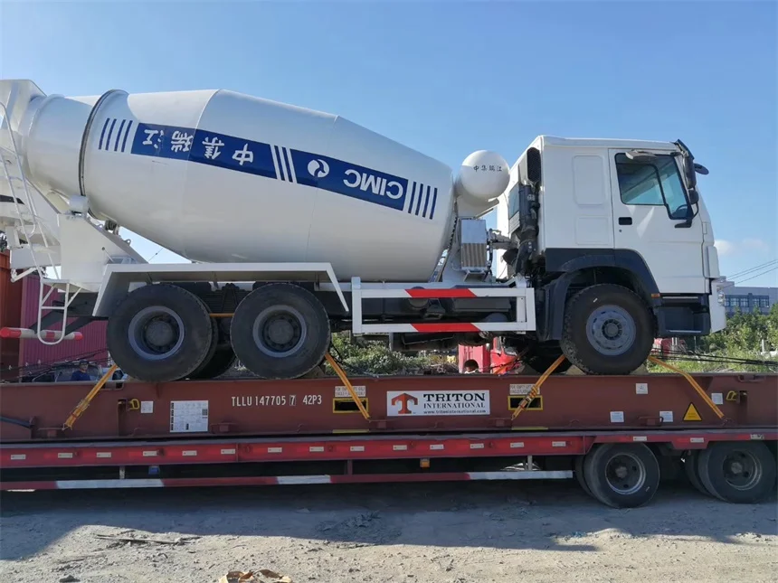 二手原装日本搅拌车 howo 状况良好