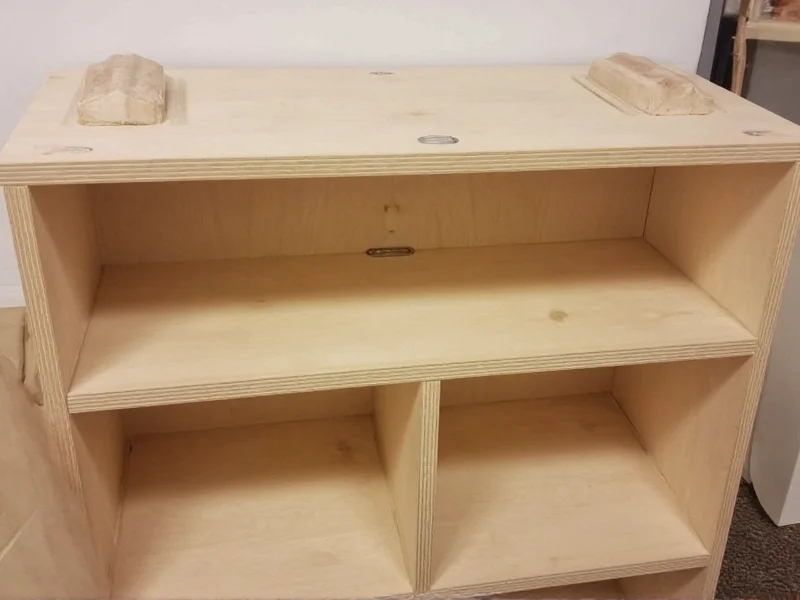 Pocket hole assembly for wine shelf construction