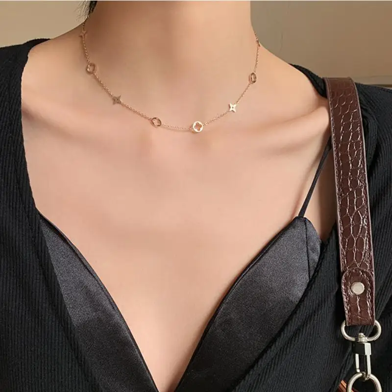 

Low Price Stainless Steel Jewelry Main Material White Color Coffee Color Necklaces
