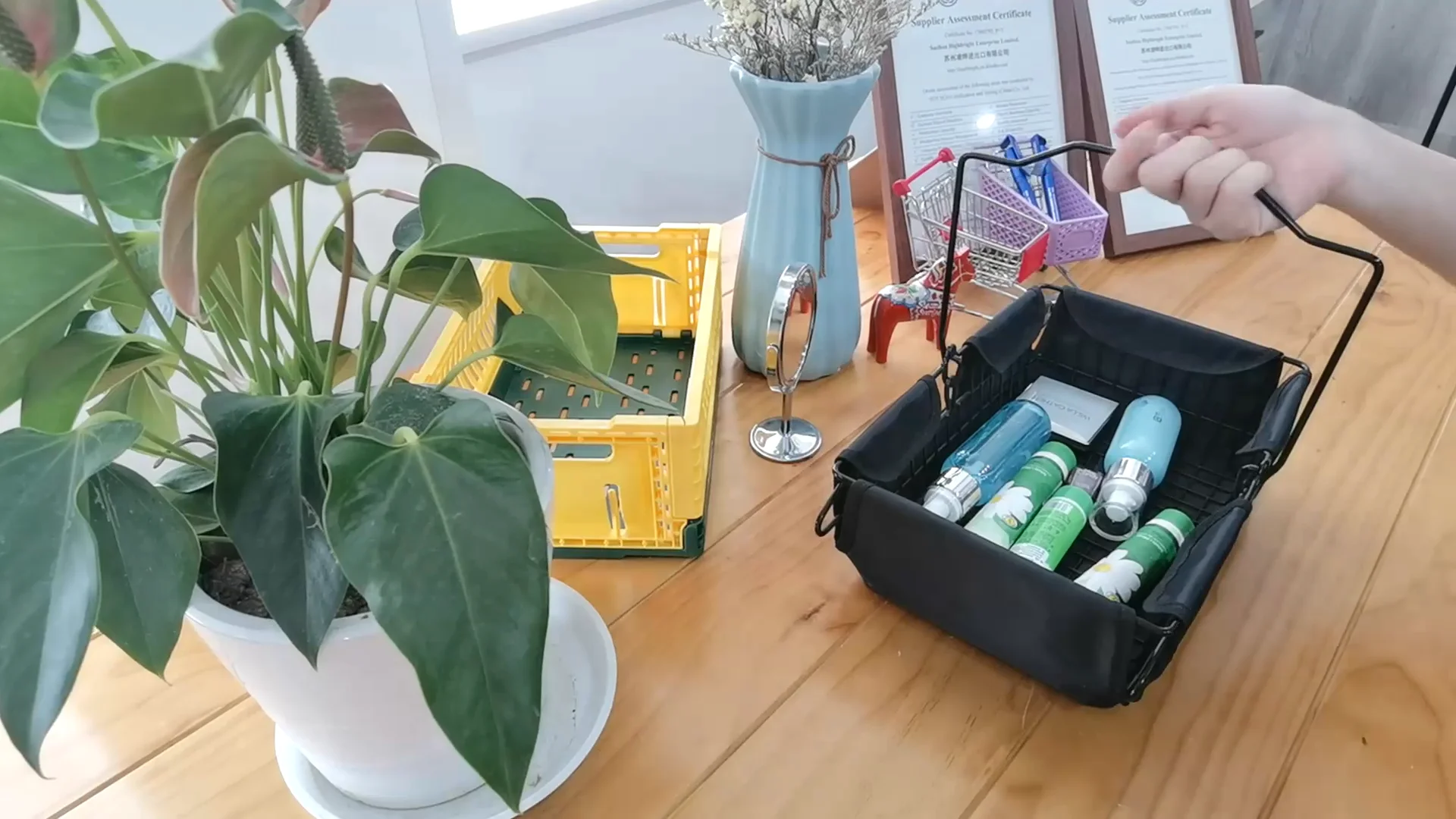 Four Dip Coated Hanging Wire Mesh Storage Baskets For Pegboard/gridwall