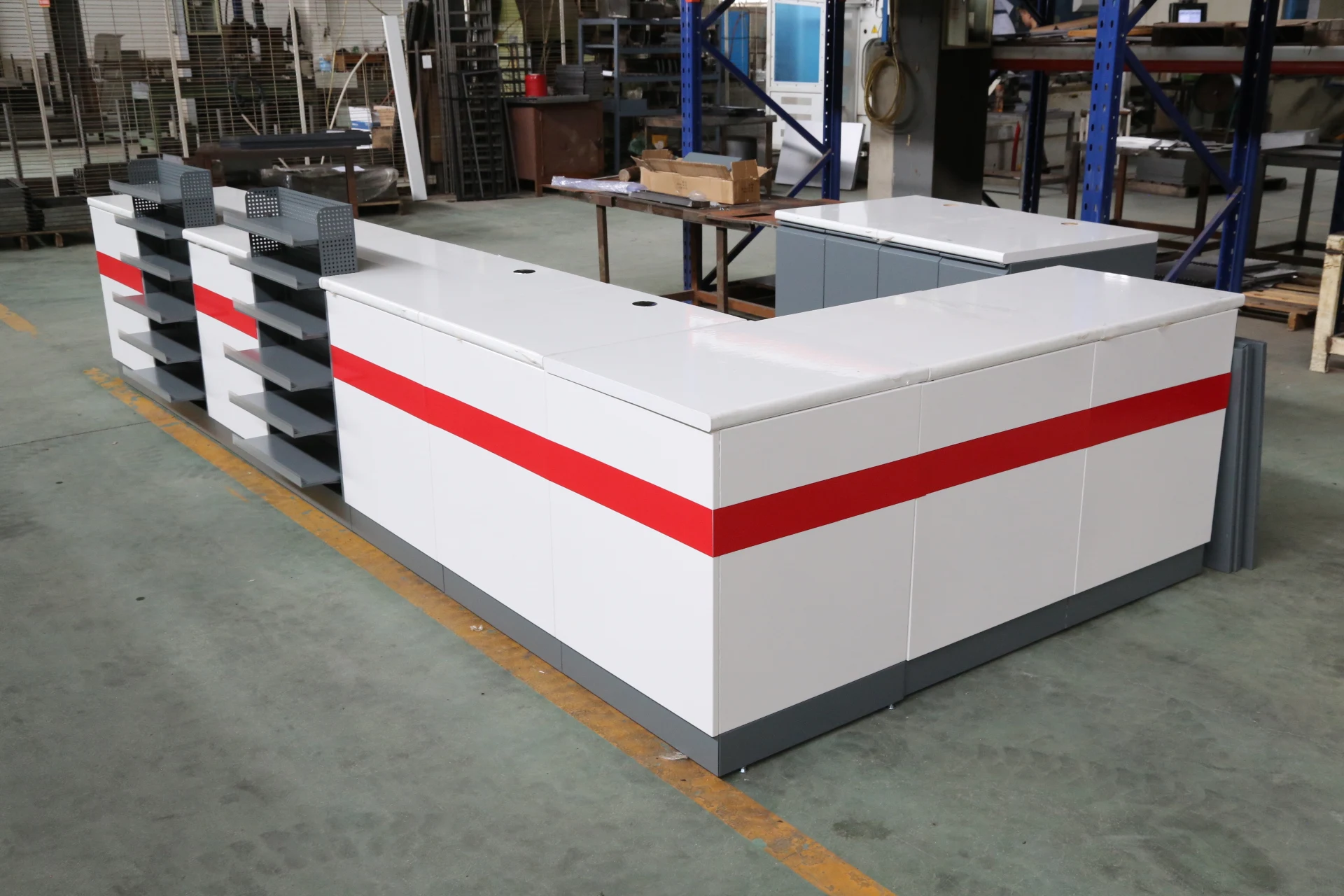 Durable and Sustainable Retail Supermarket Cashier Counter