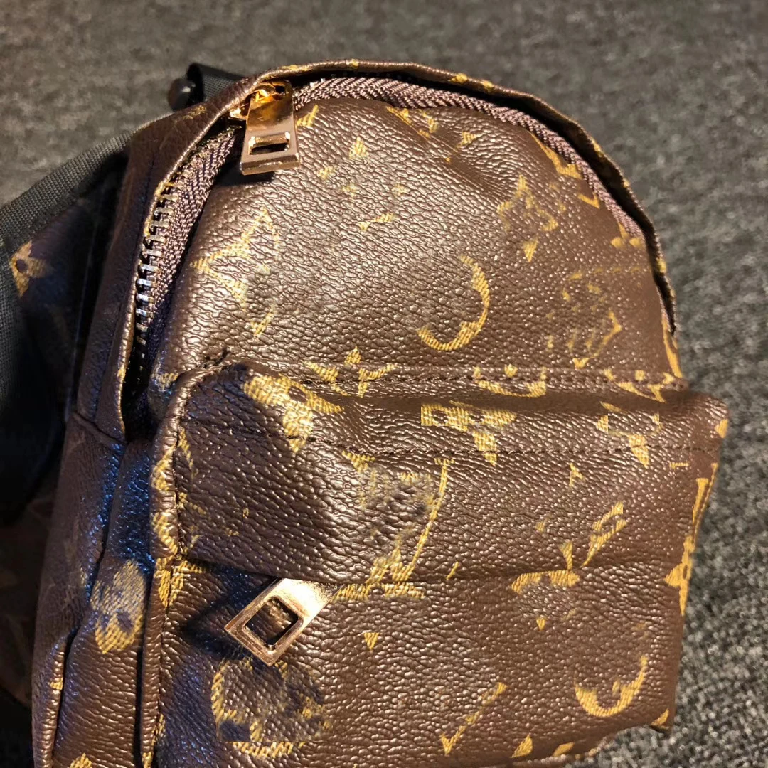 

Hot selling popular brand fashion leather adjustable reflective pet backpack cat dog bag