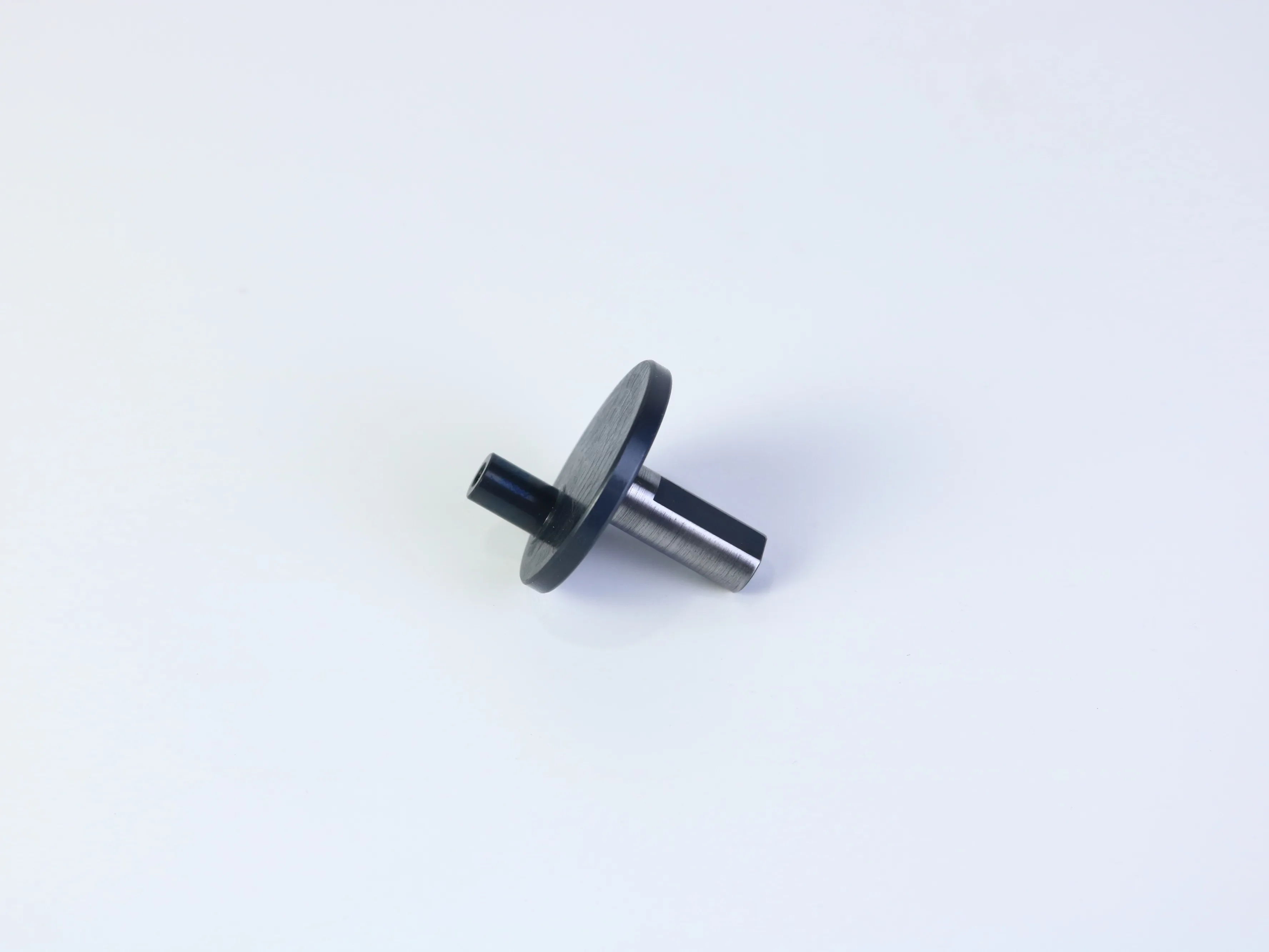 42CrMo heat-treated machined component with circular flange and stepped shaft