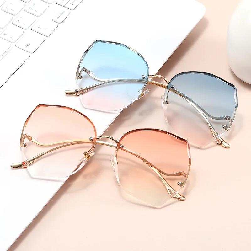 

2021 Ins Popular Polygon Rimless Luxury Sunglasses Diamond Cut Frameless Glasses Sun