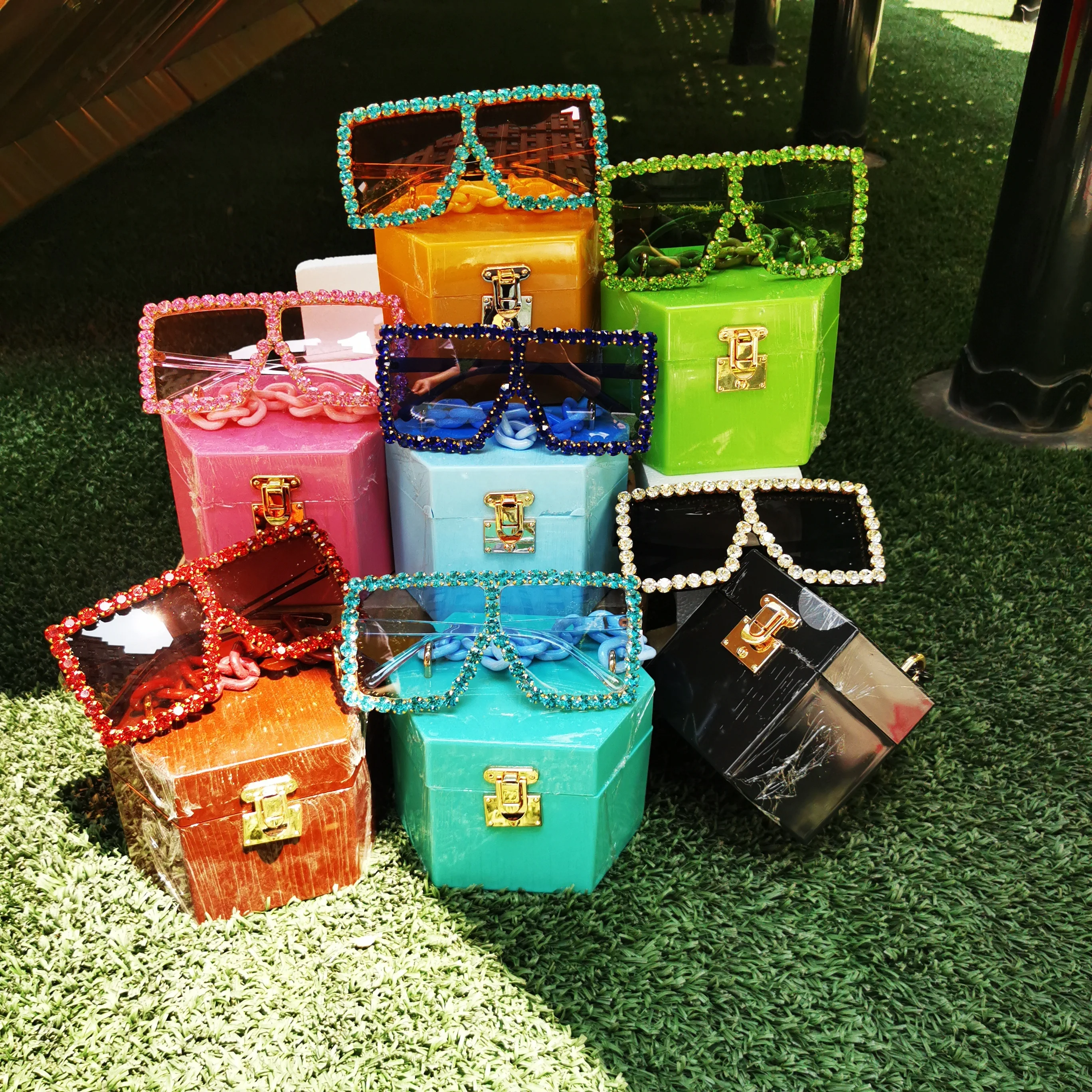 

Gold Supplier Wholesale Bags Amazon New Style Ladies Purses And Handbags Cute Glasses Mini Handbags 2021 Handbags For Women