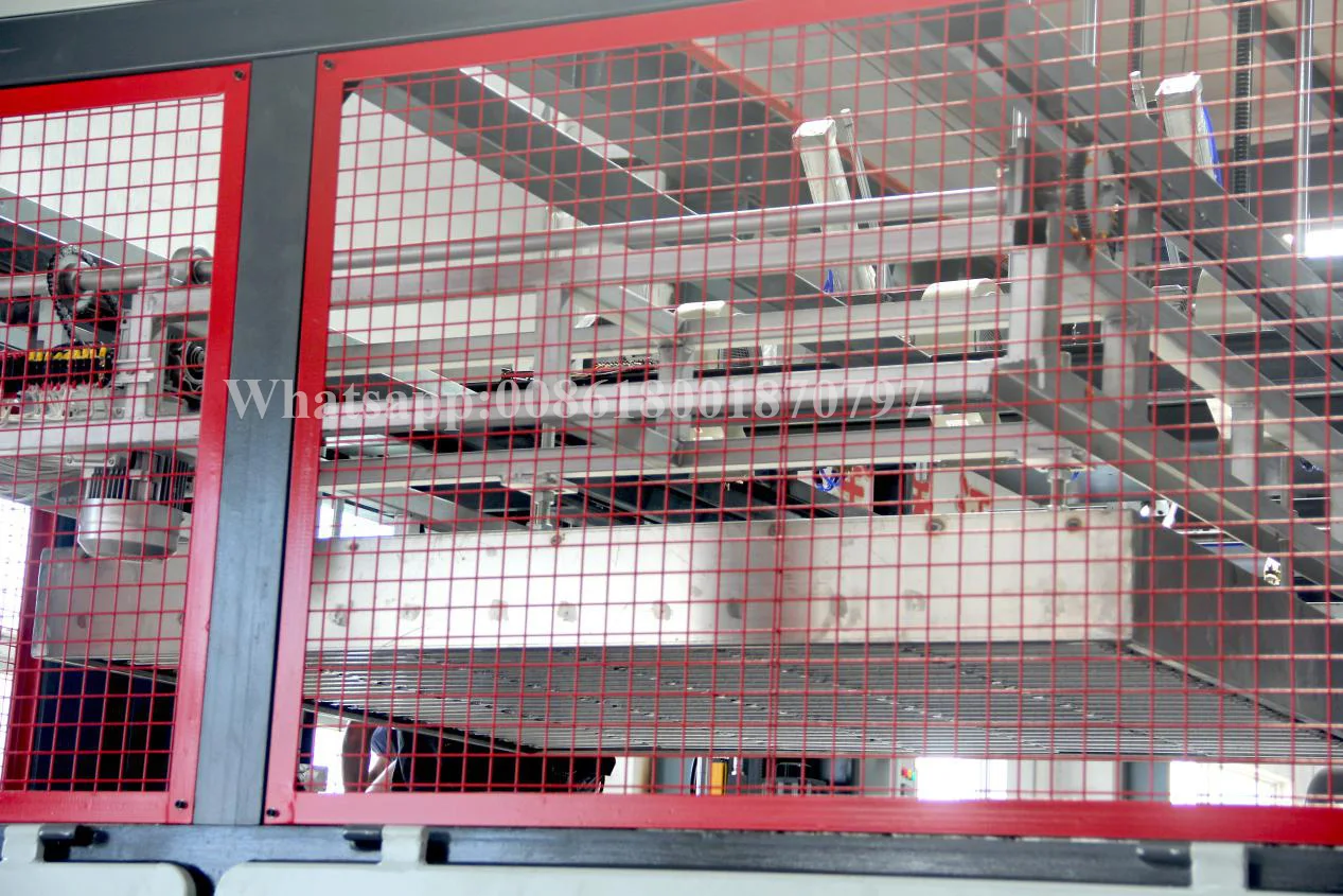 vacuum forming machin4.jpg