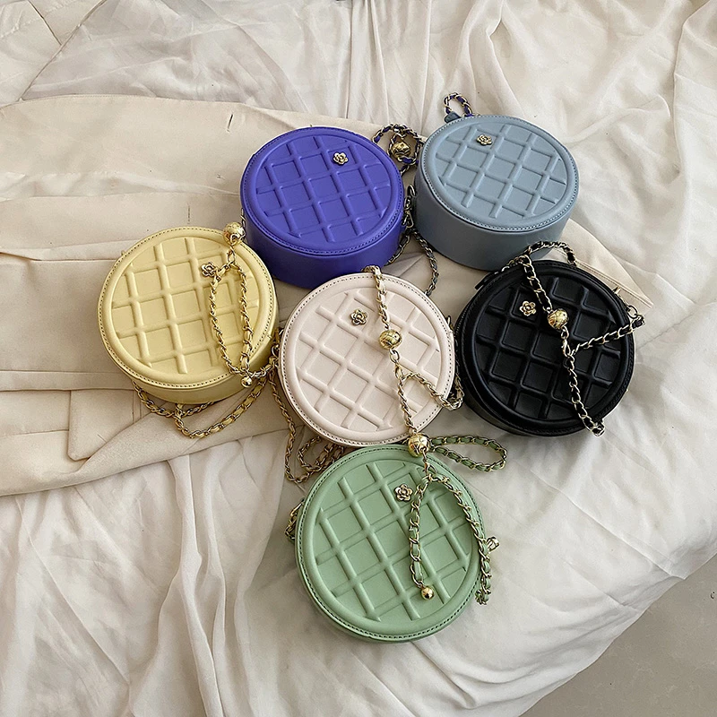 

Wholesale Ladies Famous Handbags 2022 Cute Small Round Hand Bag For Women Chain Purses