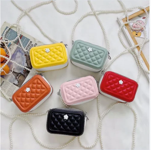 

Hot sale wholesale fashion kids mini jelly purse pvc handbags with pearl coin purse candy jelly crossbody bag for girls In Stock, Pink/red/yellow/white/green/black