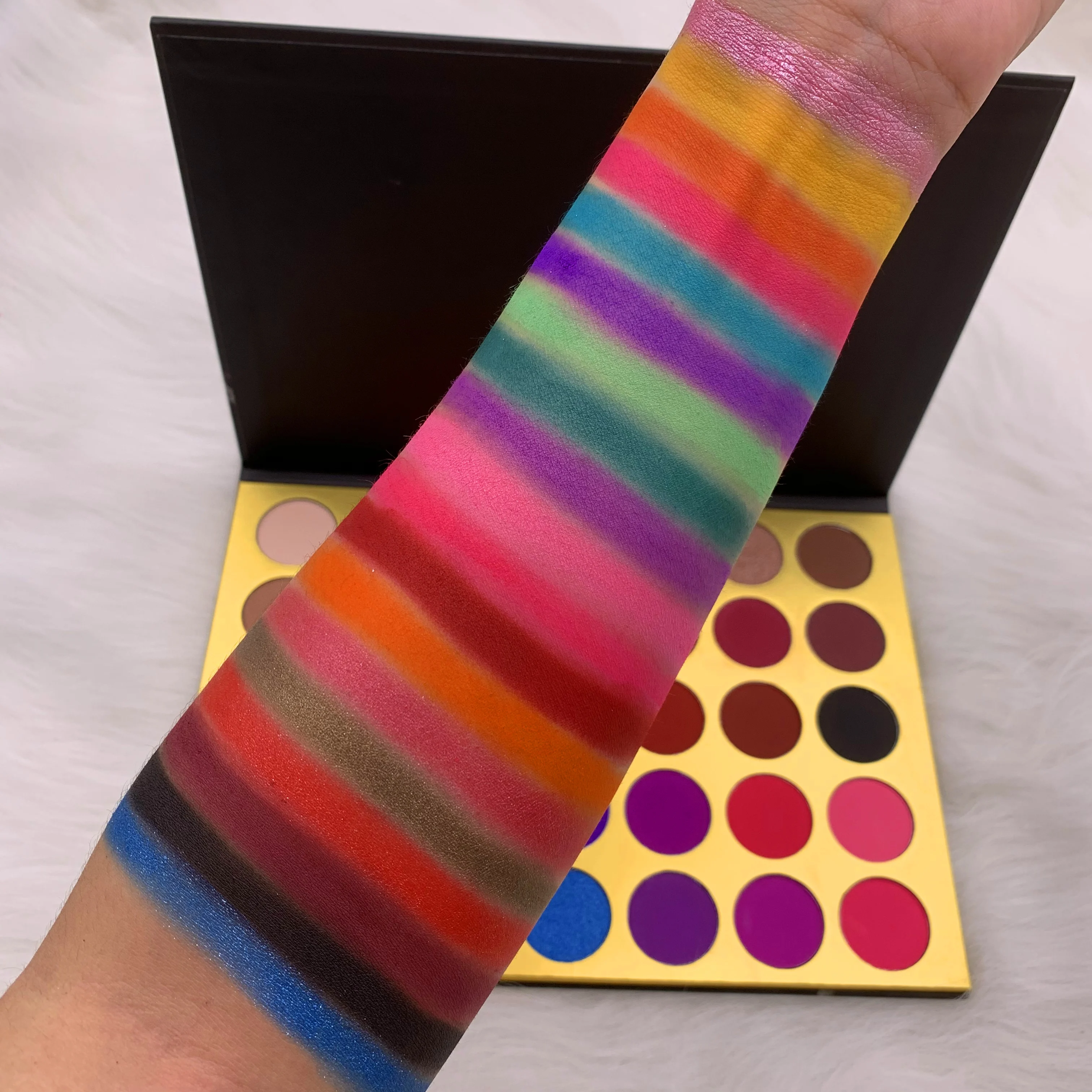 

private label vendor price low moq wholesale custom cosmetic makeup eyeshadow palette
