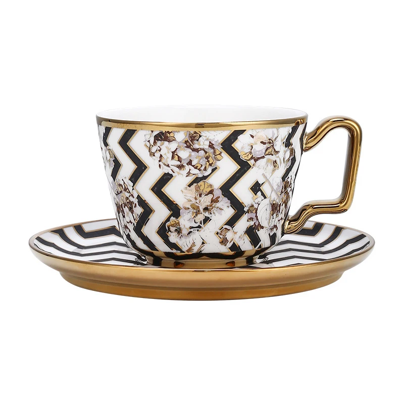 

Wholesale Reusable Tea Milk Ceramic Mug Custom Logo Porcelain Ceramic Coffee Mug With Gold Handle