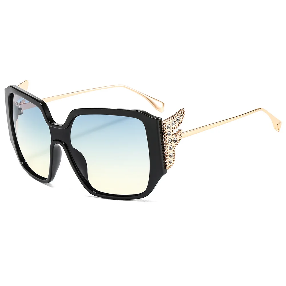 

Hot-selling big-name big-frame personality diamond-encrusted wings ladies retro street sunglasses, Picture shows