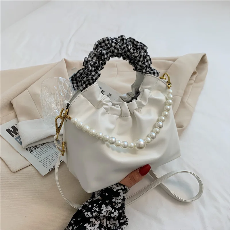 

fashion popular korea handbags crossbody pearl purse handbags made in china