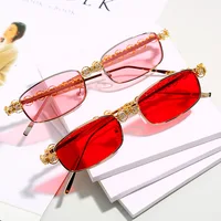 

2020 New Fashion Luxury Square Rhinestone Sunglasses Women Red Sun Glasses Diamond Rectangle Sunglasses