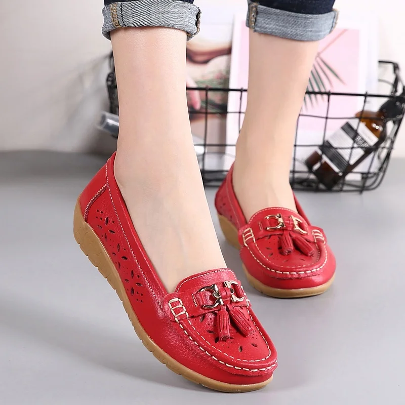 

Summer Women Flats Moccasins Genuine Leather Shoes Low Heels Slip On Casual Shoes Women Loafers Soft Nurse Shoes Mother Footwear