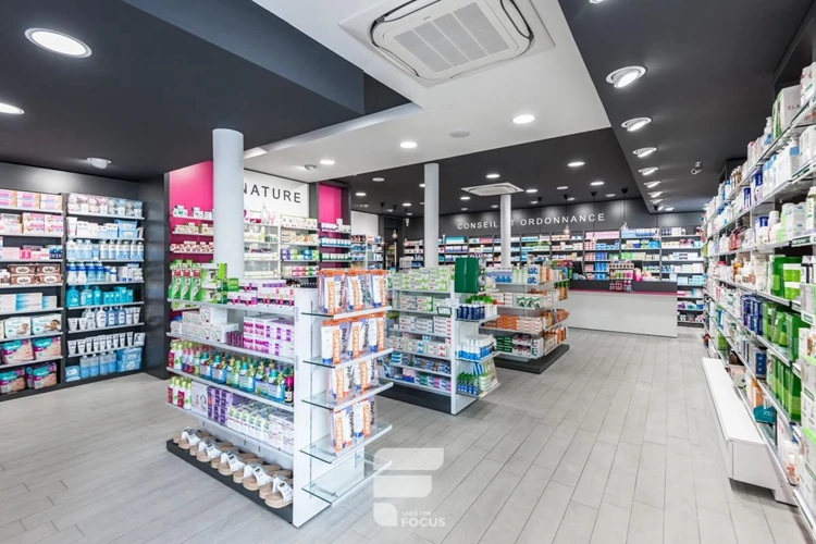 estantes de madera para farmacia