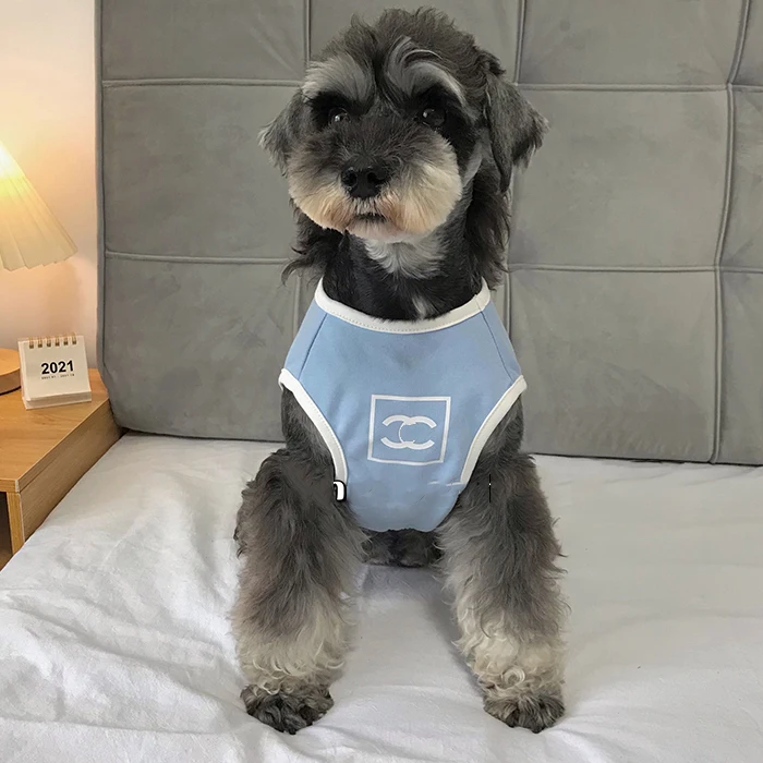 

Hot sale luxury summer letter dog vest designer logo cute pet clothes