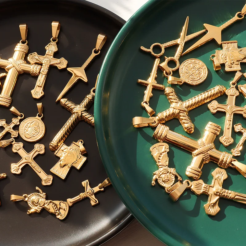 Hot Selling Vintage Religious Cross Charms 18K Gold Plated Stainless Steel Necklace Pendants For Jewelry Making