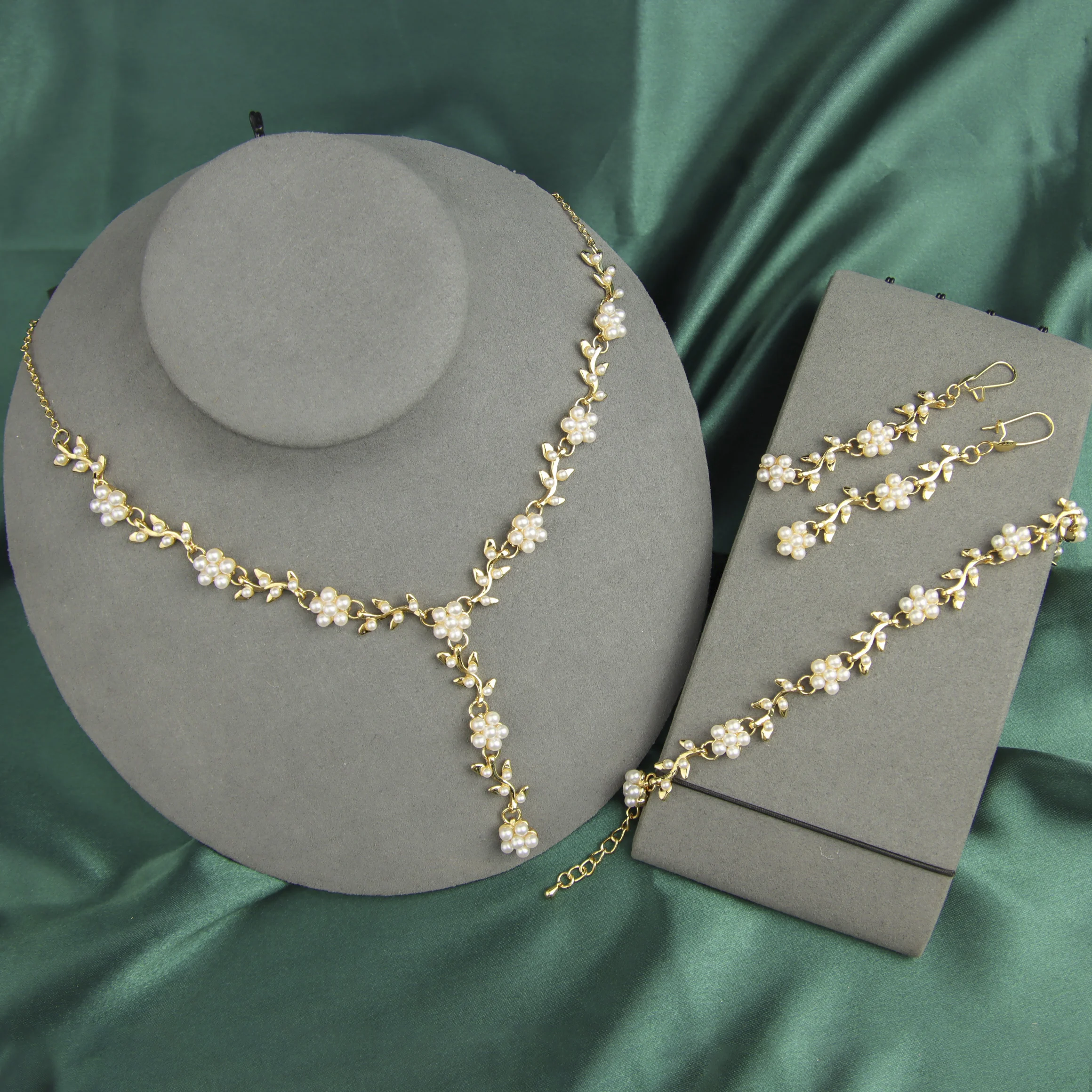 

Fashion white pearl necklace bracelet small pearl jewelry necklace pearl set jewelry gold plated