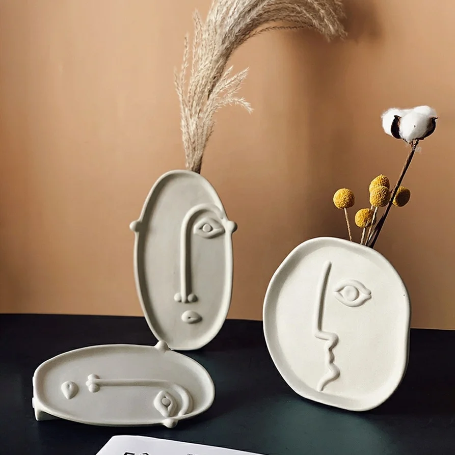 

Modern ins face shape sculpture ceramic vase for hotel vestibule, White