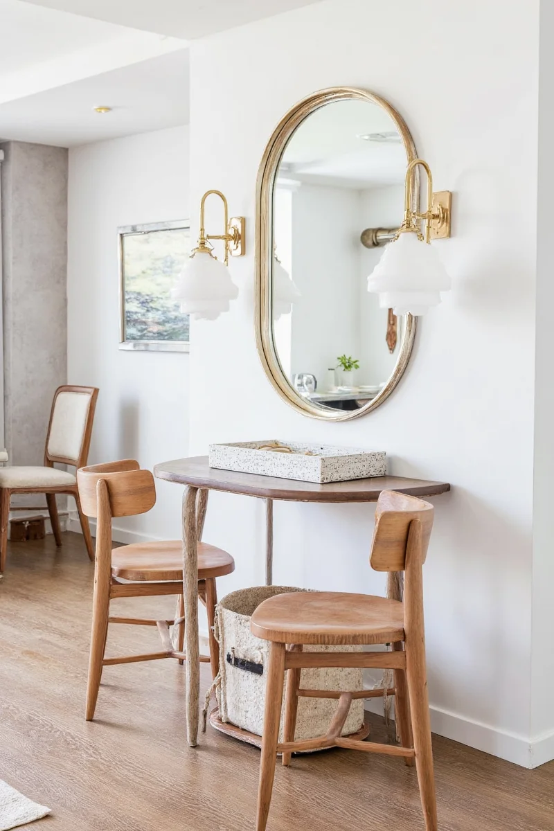 Wall-Mounted Storage in Into Room