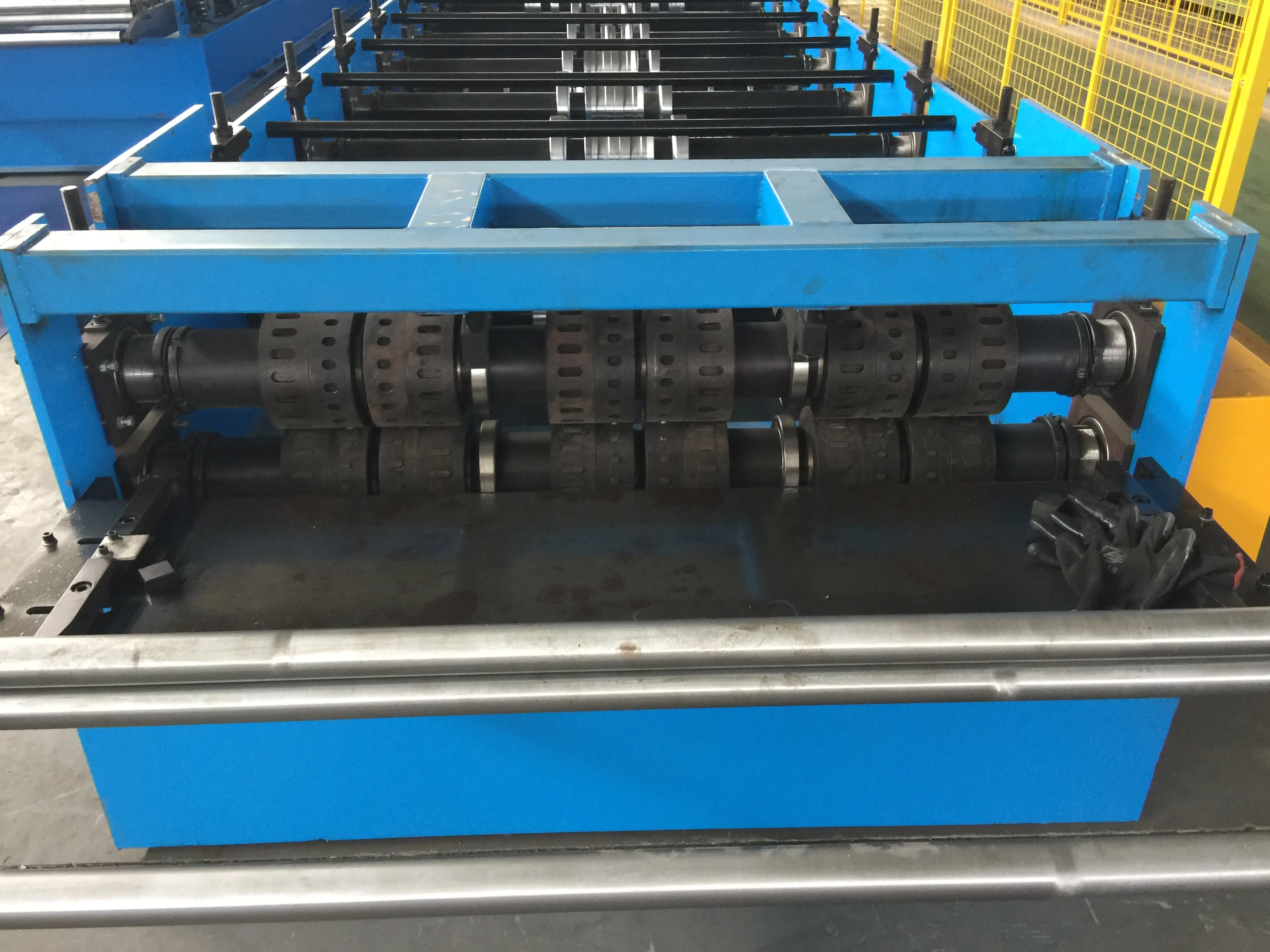 ZHONGTUO Floor Deck Roll Forming Machine Tile Making Machinery