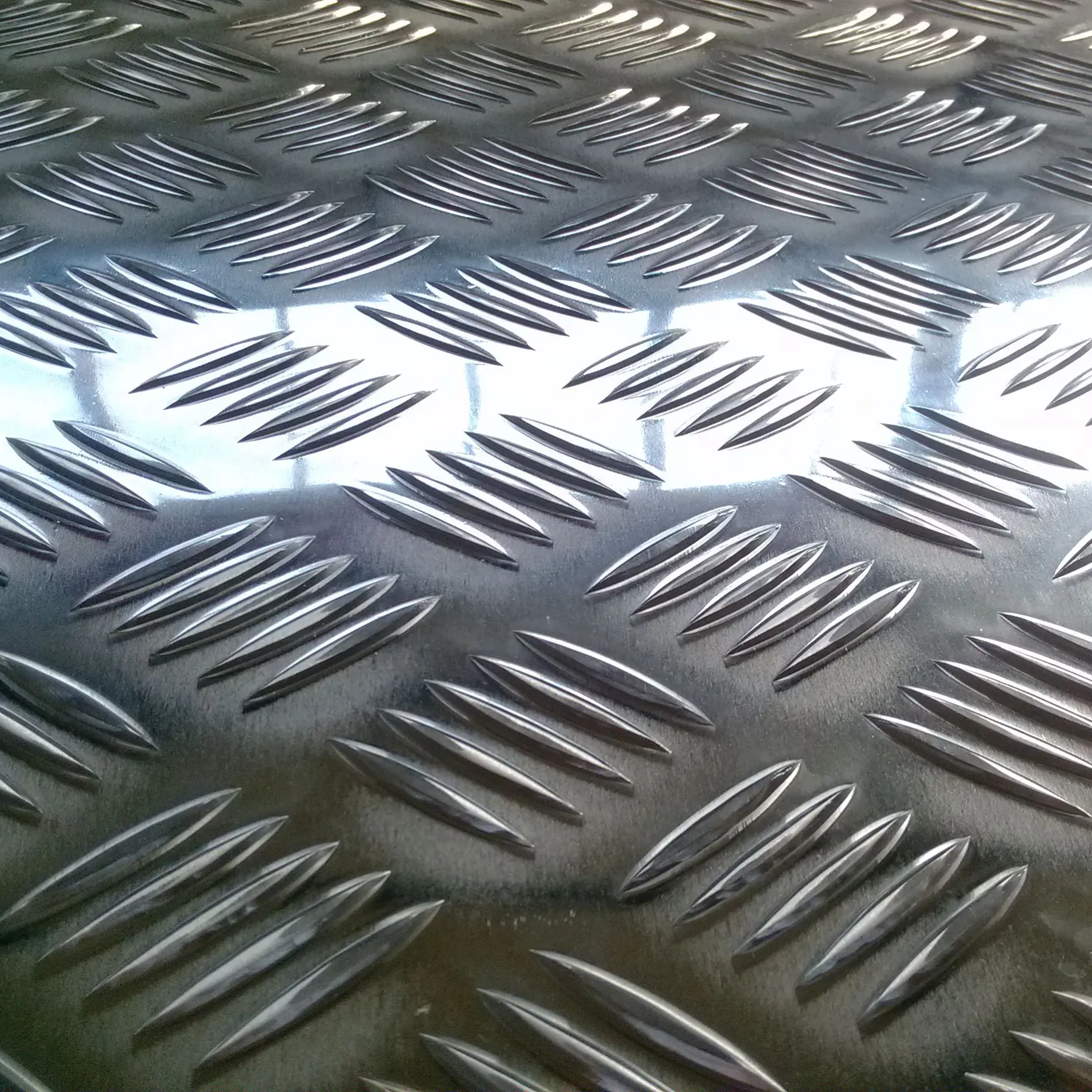 Aluminum Anti-slip Checkered Plate - Buy Ribbed Aluminum Checker Plate ...