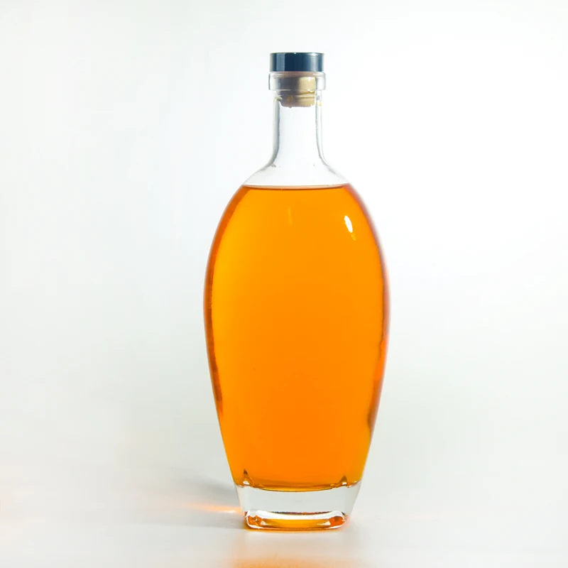 

China Factory Selling 500ml 700ml 750ml Tequila Glass Bottle Super Flint Glass Transparent Round Vodka Spirits Bottle Wholesale